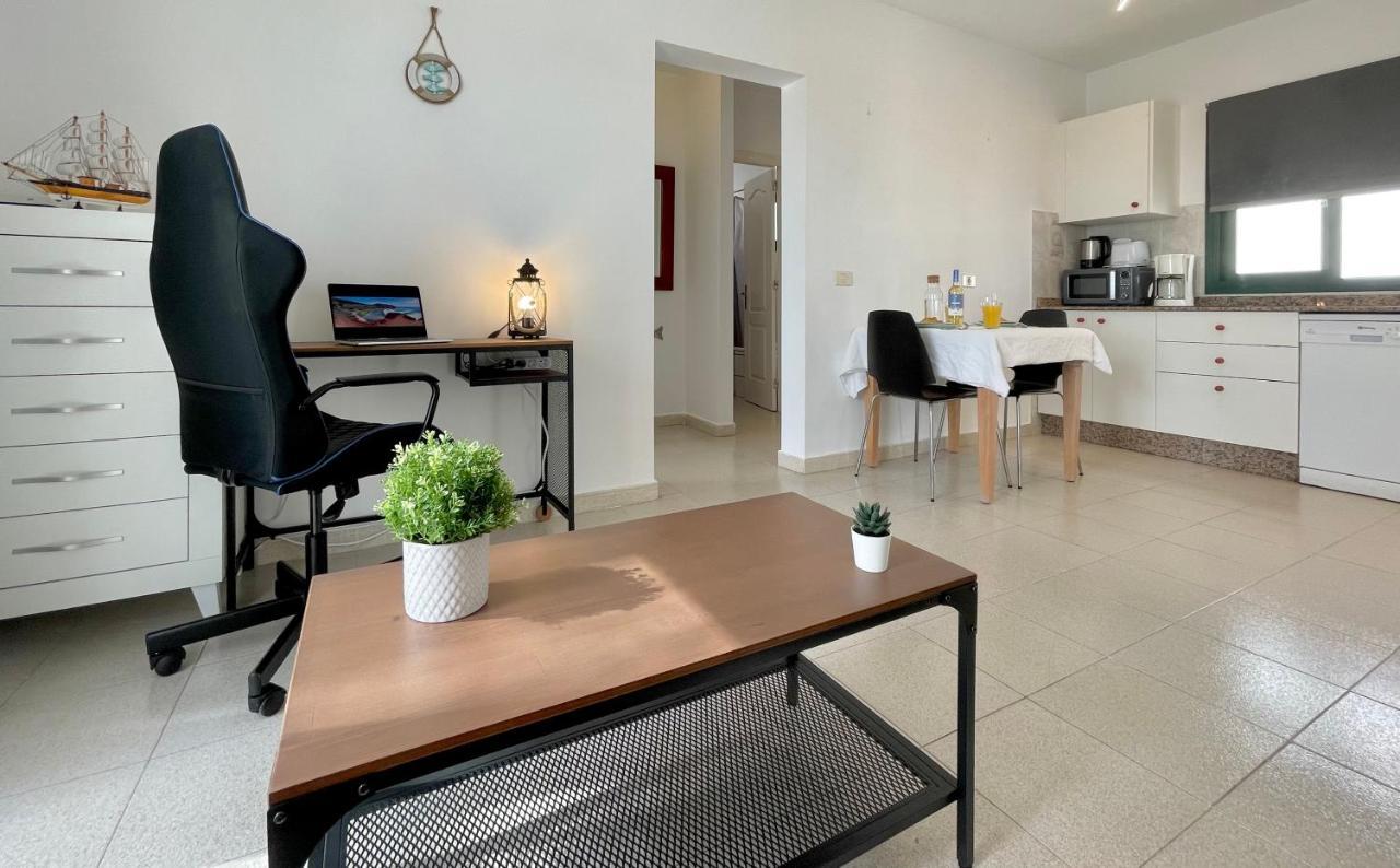 Cozy And Sunny Apartment Over The Rooftops Puerto del Carmen  Eksteriør billede